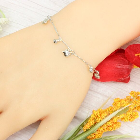 "Trendy Handmade Bracelet – A Thoughtful Gift for Girls & Women | UNVRC1128 - Picture 5 of 10